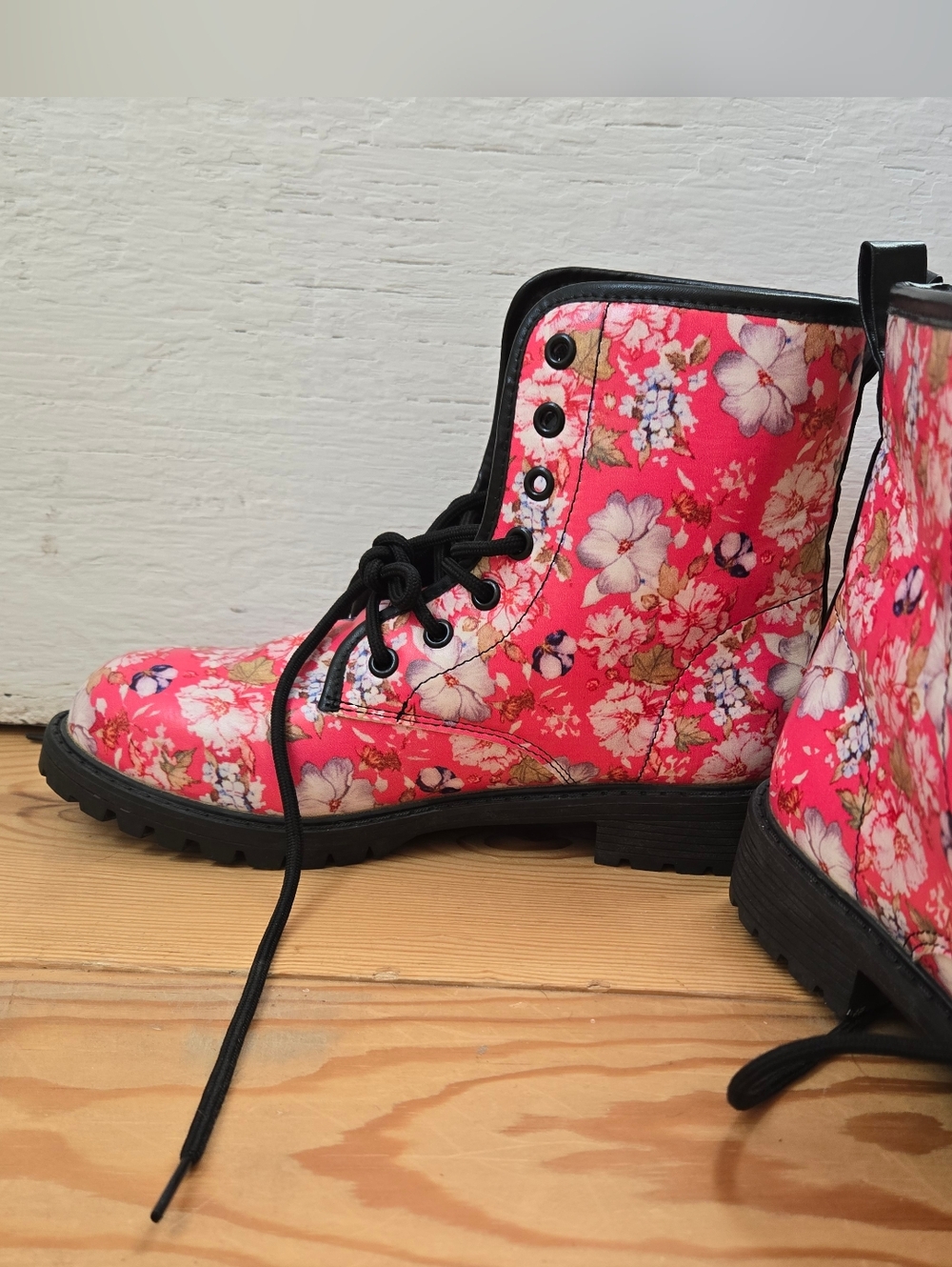 Pink Floral Combat Boots Size 40 (US 9) - Picture 7 of 10